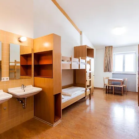 ホステル - Membership Required! *